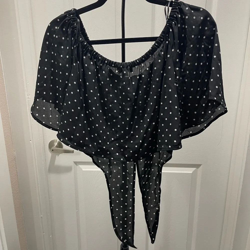🛑 Love Tree Black Sheer Top with White Dots - Picture 2 of 3